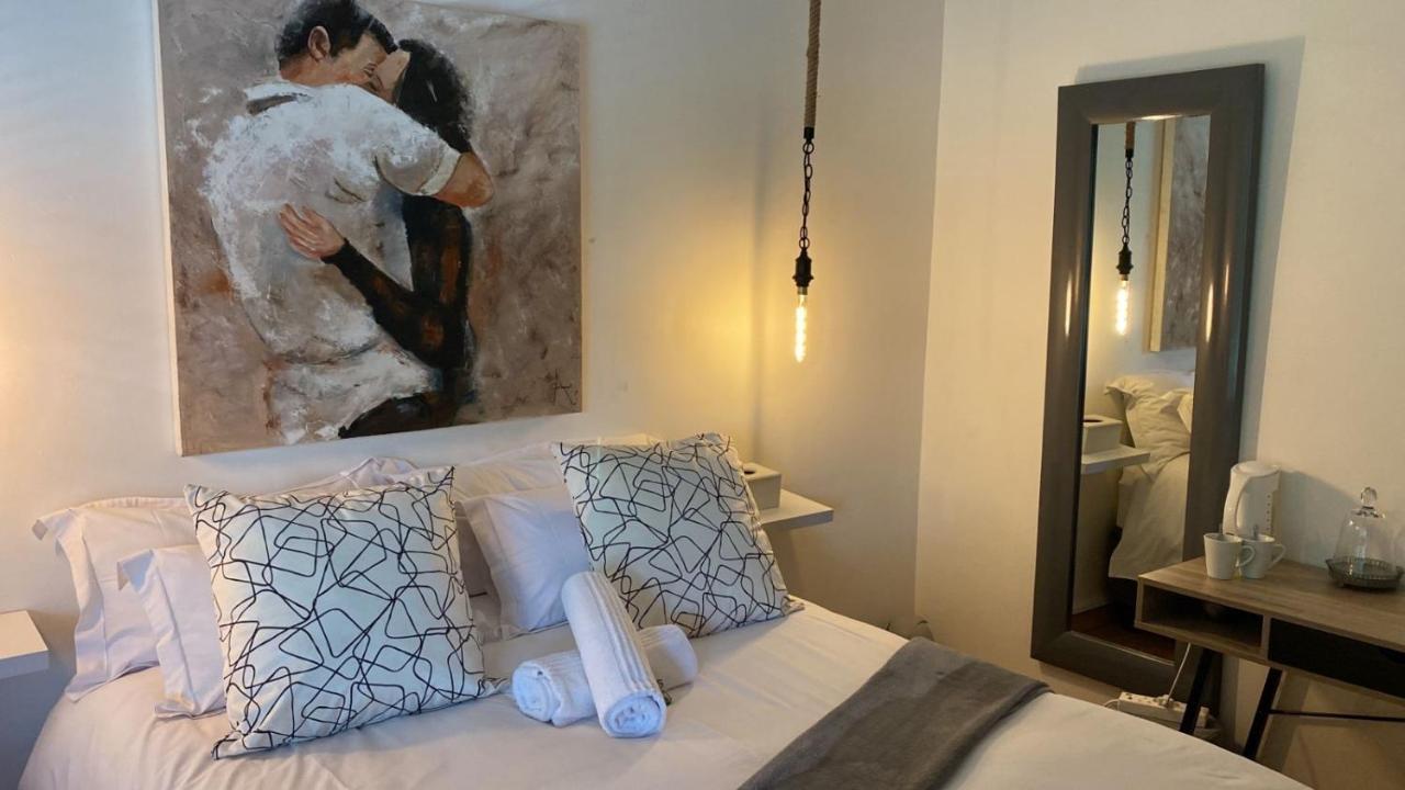 Luxury Upmarket Guesthouse 20 On 4Th Rustenburg Buitenkant foto