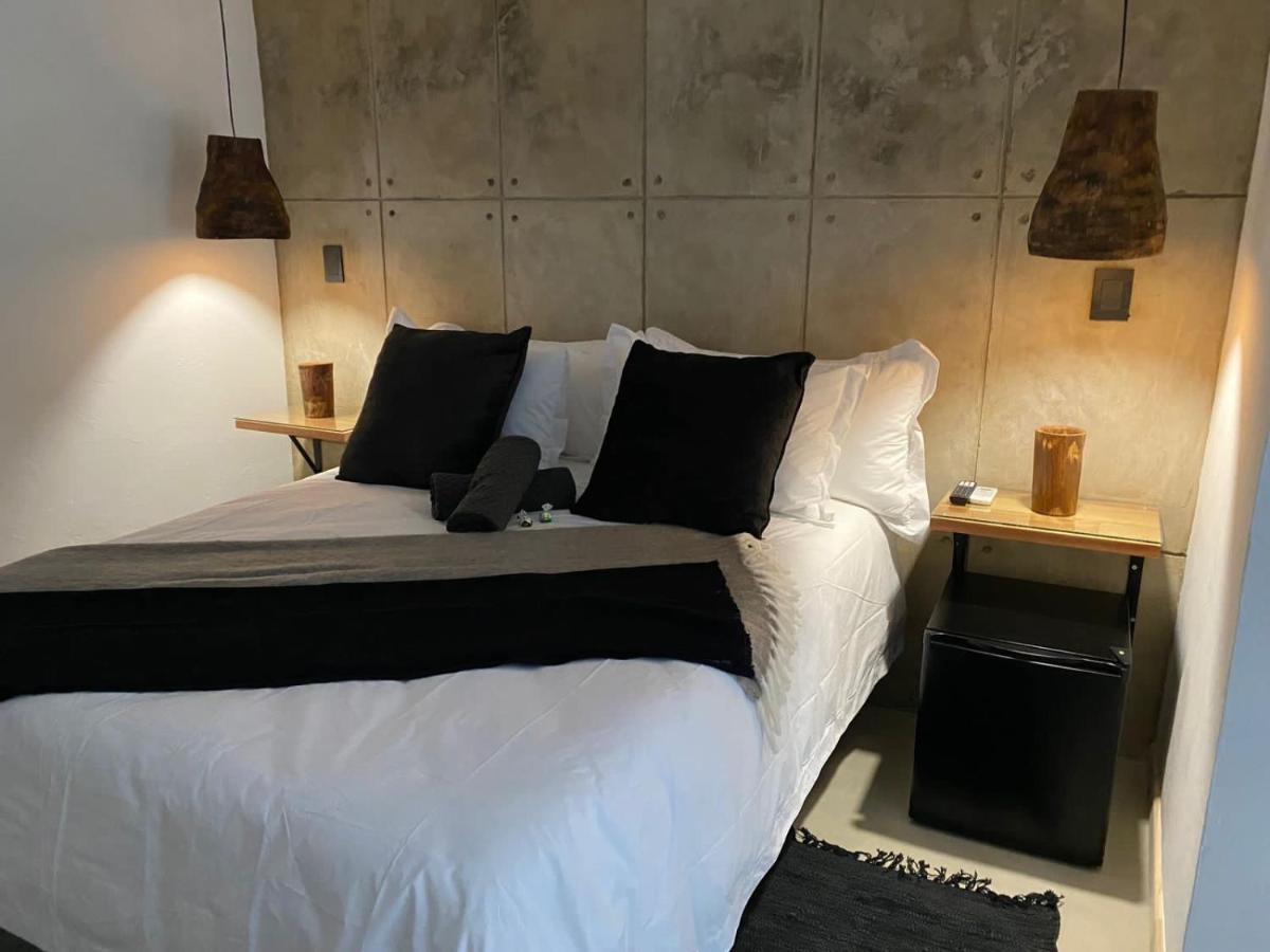 Luxury Upmarket Guesthouse 20 On 4Th Rustenburg Buitenkant foto
