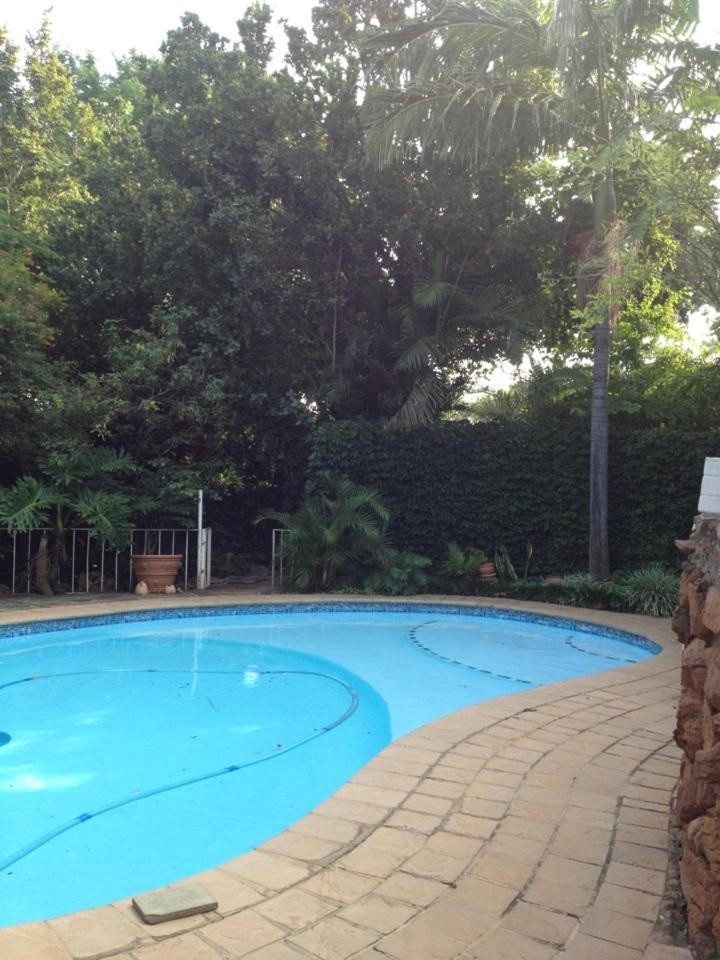 Luxury Upmarket Guesthouse 20 On 4Th Rustenburg Buitenkant foto