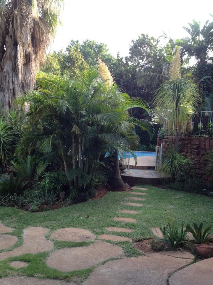 Luxury Upmarket Guesthouse 20 On 4Th Rustenburg Buitenkant foto