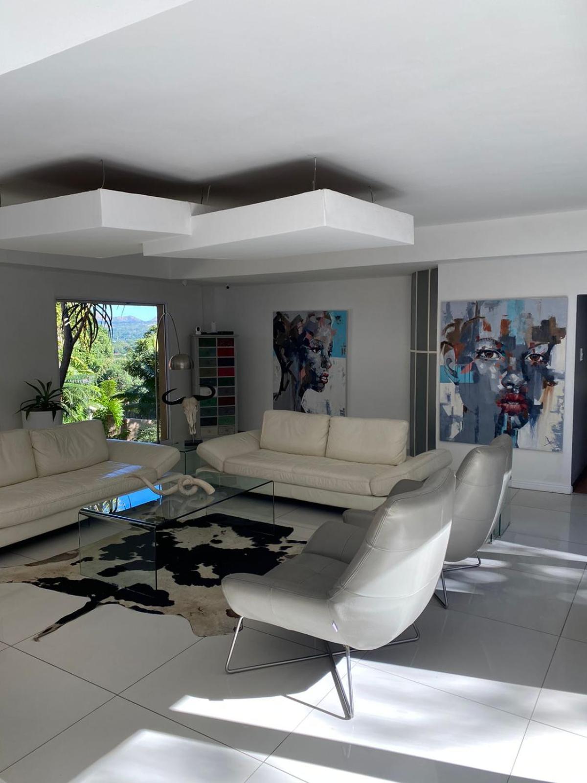 Luxury Upmarket Guesthouse 20 On 4Th Rustenburg Buitenkant foto