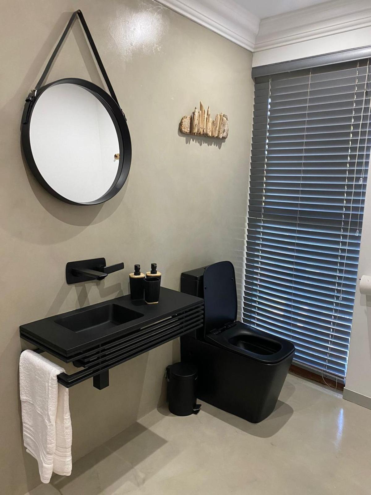 Luxury Upmarket Guesthouse 20 On 4Th Rustenburg Buitenkant foto