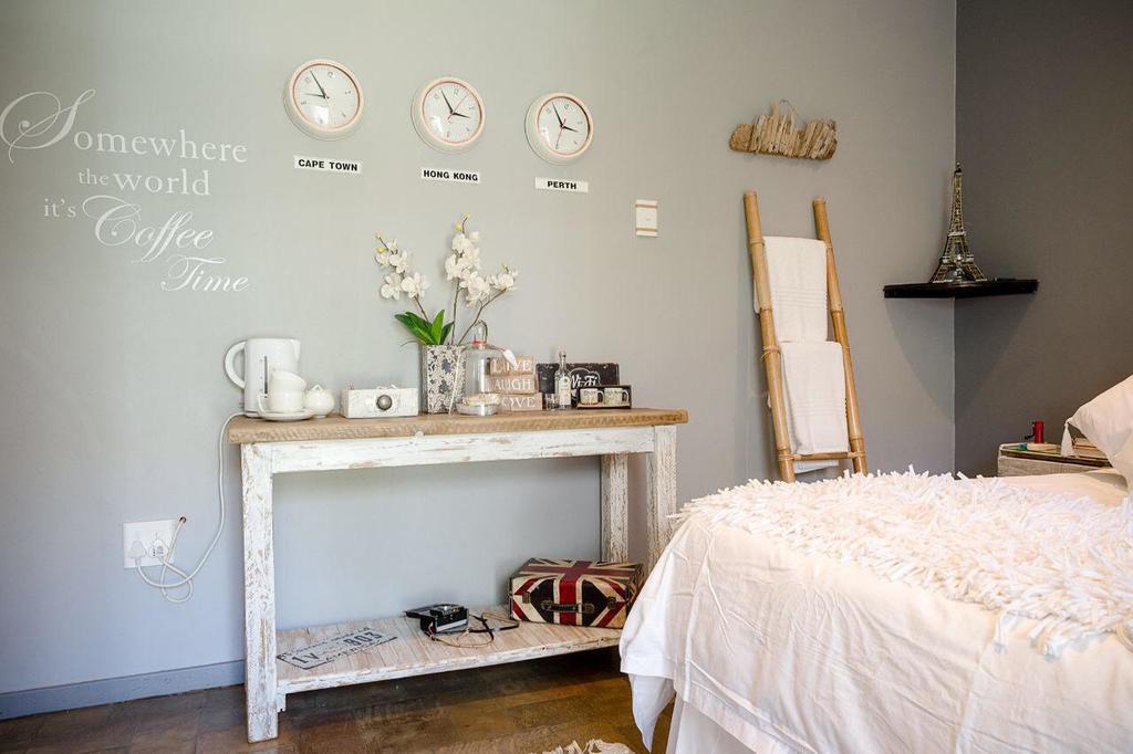 Luxury Upmarket Guesthouse 20 On 4Th Rustenburg Buitenkant foto